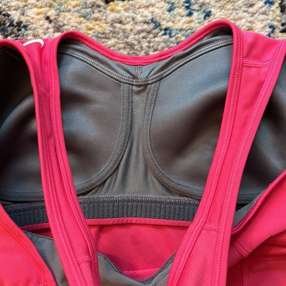 Nike Dri-fit tank Pink with built in sports bra - Picture 7 of 9